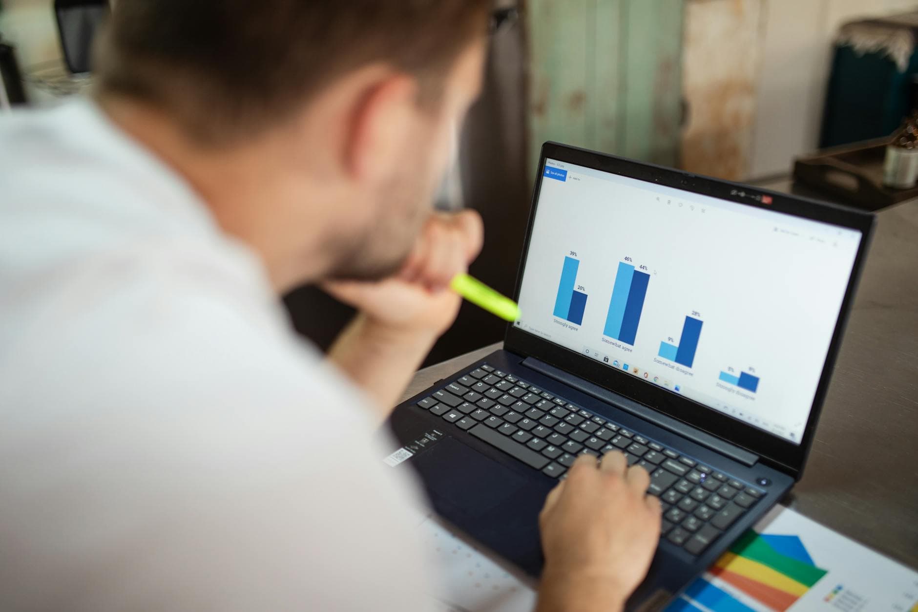 Data annotation for fintech financial services AI – analyst labeling transaction data for fraud detection model training